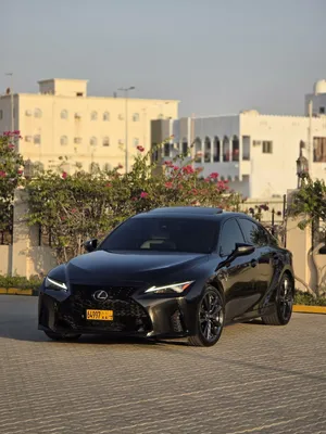 Lexus . IS . 2022 . Used1
