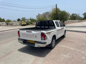 Used Toyota Hilux in Al Batinah