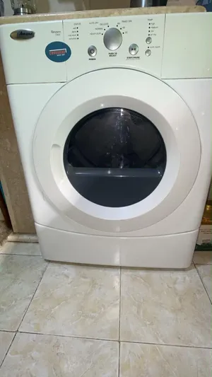 مجفف ملابس ماركة AMANA