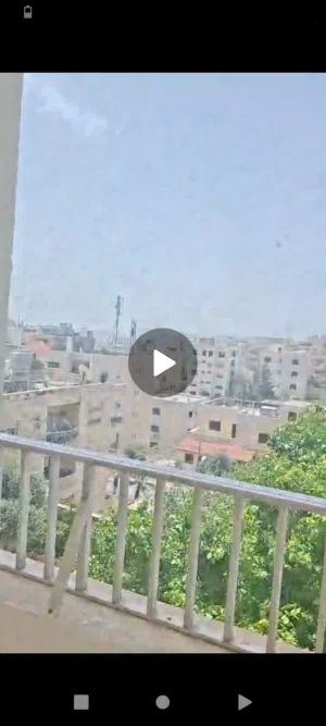 شقه فارغه للايجار المدينه الرياضيه مقابل صرح الشهيد