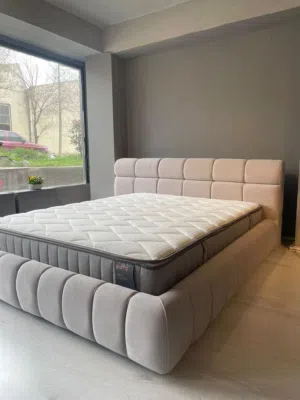 KING SIZE BED 180~200 CM WITH 5 YEARS WARRENTY  INCLUDING 15 CM MEDICAL METRESS ALSO