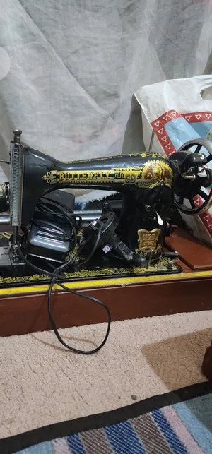 مكينة خياطة أبوفراشة نظيفة جدا