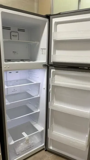 ثلاجه للبيع