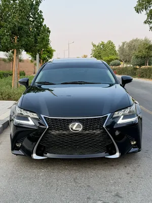 للبيع  Lexus GS350 2013 – محولة لشكل 2016