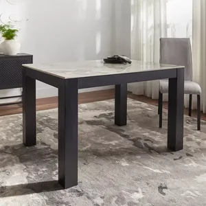 Dining Table ترابيزة سفرة خالية من اي خدوش من هوم سنتر
