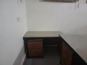 مكاتب للبيع