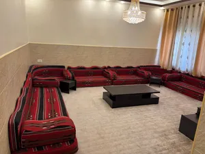 شقه بعفش جديد للايجار في جبيهه