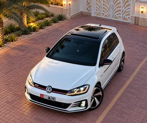 VW GTI Mk 7.5 GCC 2019 2.0 Turbo 4 cylinder top of rang without accident single owner