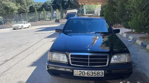 للبيع مرسيدس c180