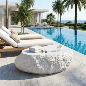 طاولة قهوة فخمة بتصميم صخري طبيعي – للمساحات الخارجية والداخلية الراقية