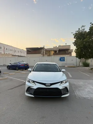 للبيع تويوتا كامري2022 خليجي وكالة عمان (سعود بهوان) فئة LE بحالة ممتازة GCC Oman car very clean