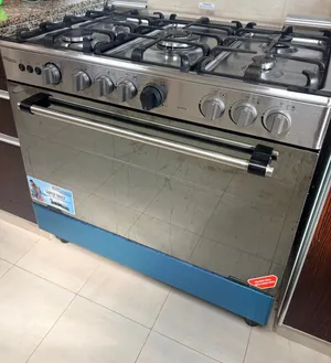 Gas with oven and grill in good condition brand is SuperGeneral for sell in Dubai