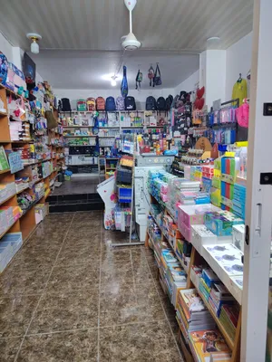مكتبه بكامل معداتها بسعر قابل للتفاوض