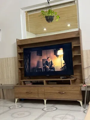 ميز بلازما نضيف جدا وثقيل