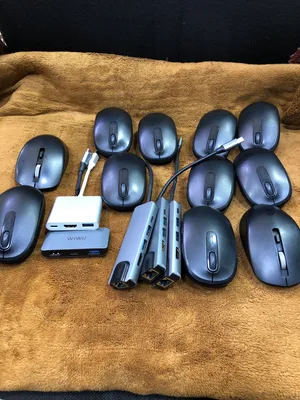 ماوس ويرلس عدد 9مايكروسوفت كيبورد ويرلس كله نظيف و شغال موزع usb c hub station الاصلي عدد 5 Type c