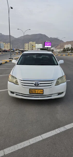 Used Toyota Avalon in Muscat