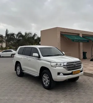 Used Toyota Land Cruiser in Muscat