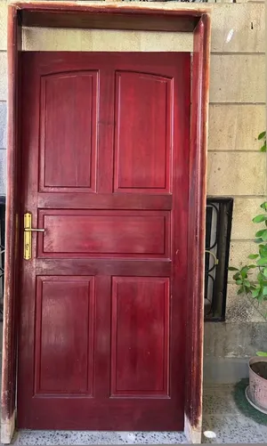 باب خشب ميرندي ممتاز مع اللاله والمفصلات