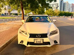 لكزس جي اس 350 اف سبورت فل ابشن 2015 موديل مسجل في الامارات