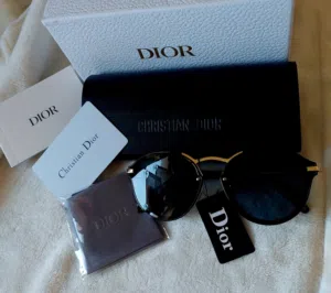 نظارة  DIOR – إطلالة فخامة وحضور قوي