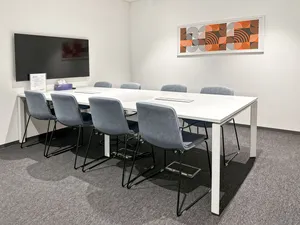 All-inclusive access to professional office space for 10 persons in Muscat, Pearl Square