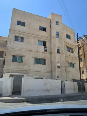 عمارة سكنية مؤجرة للبيع