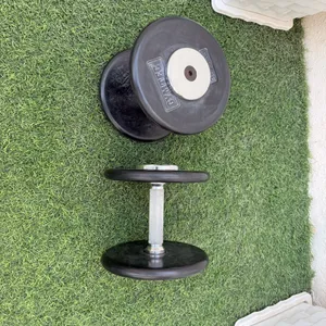 دمبلز وزن 10kg ووزن 5kg للبيع Dumbbells weight 10kg and 5kg weight for sale