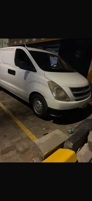 Used Hyundai H1 in Abu Dhabi