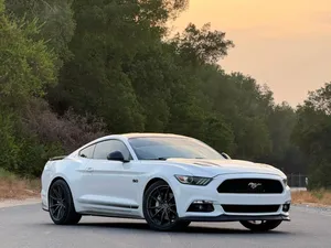 FORD MUSTANG GT CALIFORNIA  SPECIAL 5.0 2016