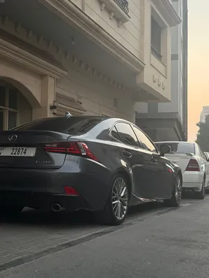 used-lexus-is-in-ajman
