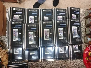 لزقات سكريت ايفون 6 بلس 22 حبه