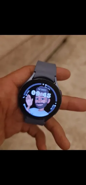 Samsung Watch 5 LTE (اللي يركب عليها خط eSIM)