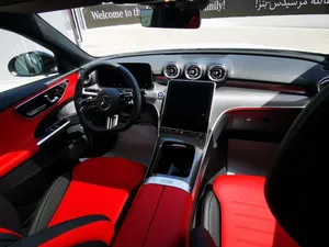 بيع مرسيدس بنز فئة c خليجي وكالة الزواوي نظيفة بدون حوادث اللون ابيض داخل عنابي مع اسود مديل2022