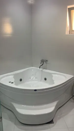 جاكوزي للبيع بحاله جيده