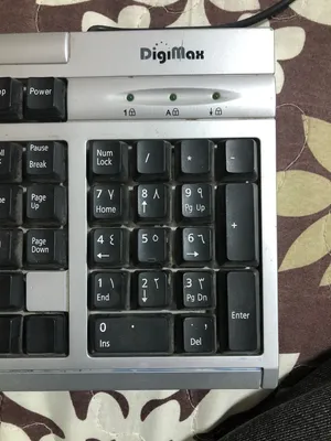 كيبورد مستعمل للبيع