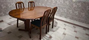 طاولة أكل / طعام