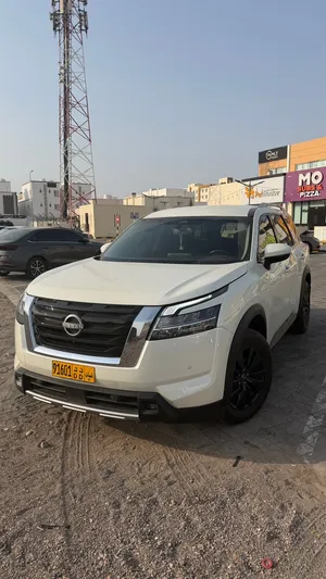 Used Nissan Pathfinder in Muscat