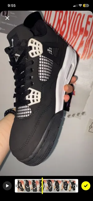 Jordan 4 retro white thunder