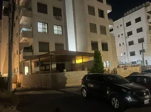 شقه بفرش جديد للايجار في الجبيهة