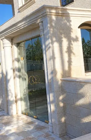 باب عدد 2 سيكوريت بحالة ممتازة