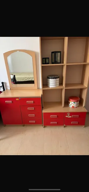 ارفف و مرايا وادراج ، اثاث تركي ، استعمال جيد