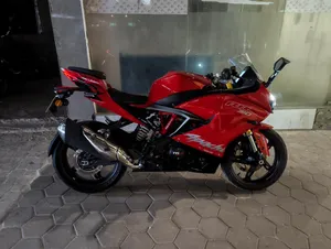للبيع اباتشي 310rr ما دش سيرفس اول