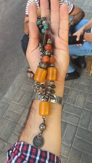 عقد قديم مميز