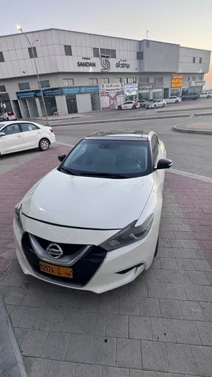 Nissan Maxima 2016 platinum نظيفة جدا