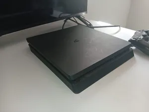 PS4 slim (500gb/online) + FC25 + 1 MANETTE