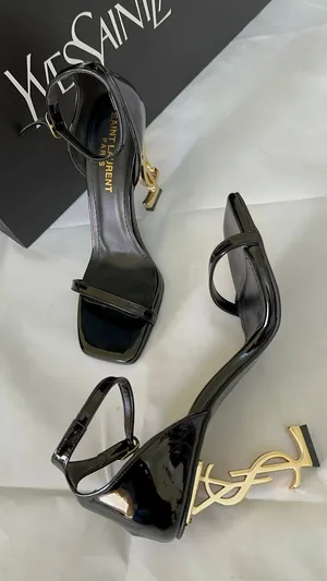 كعب ysl هيلز