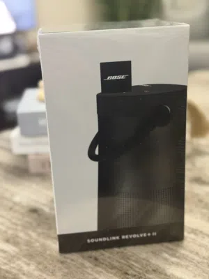 مكبر صوت بلوتوث Bose Soundlink Revolve Plus مقاس 18.4 سم أسود