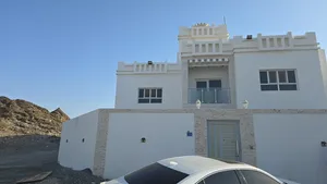 فيلا لم تسكن من قبل في العامرات