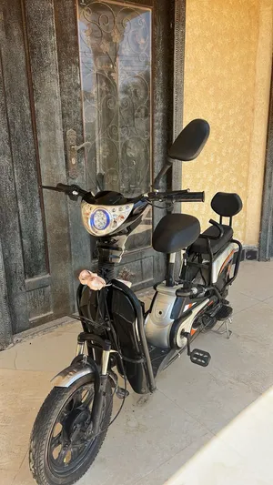 سكوتر لي البيع !