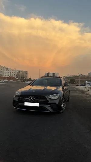 2022 Mercedes E350 AMG فل اعلى فئة بانوراما عداد قليل